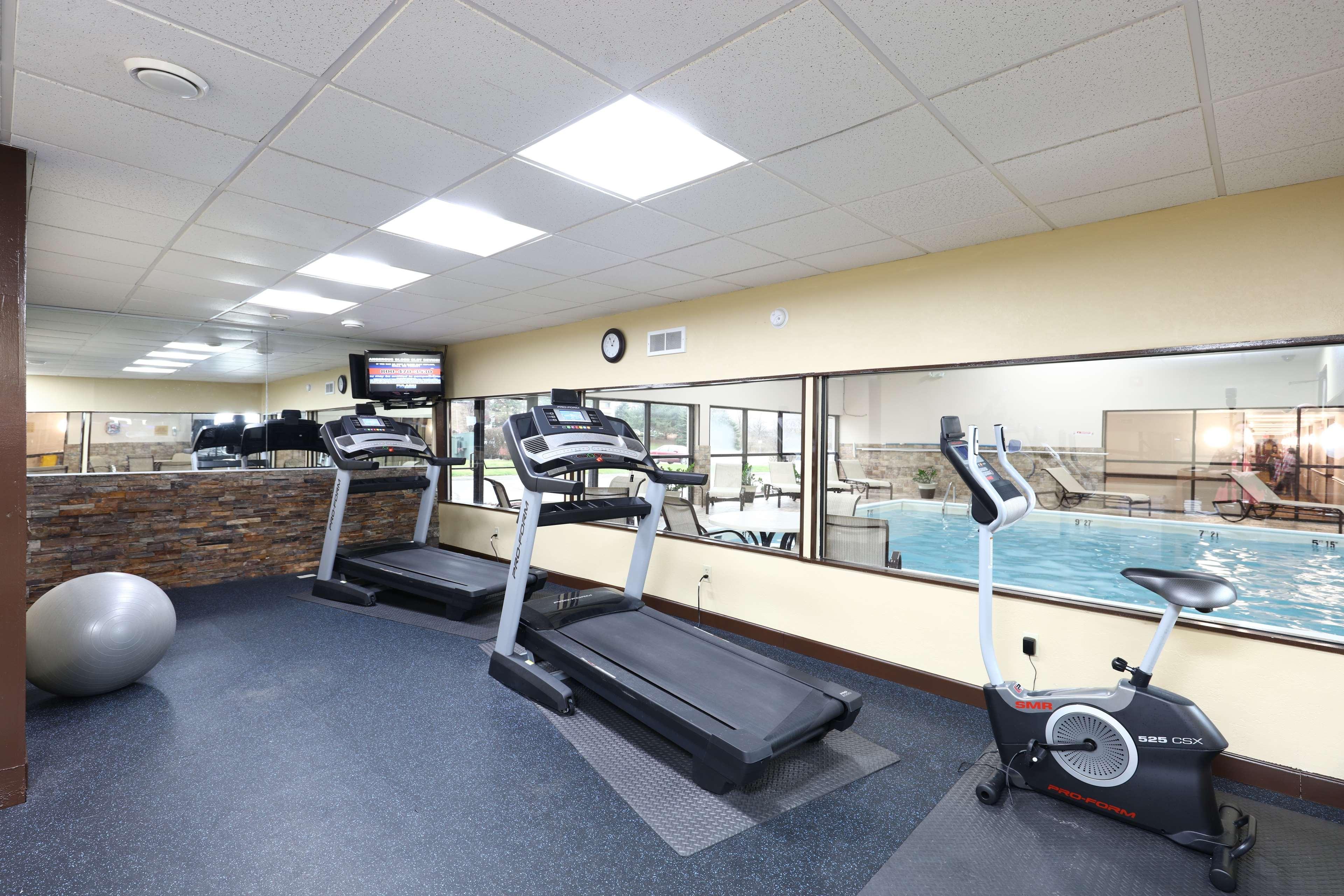 Cascade Americinn By Wyndham Grand Rapids Airport North מראה חיצוני תמונה