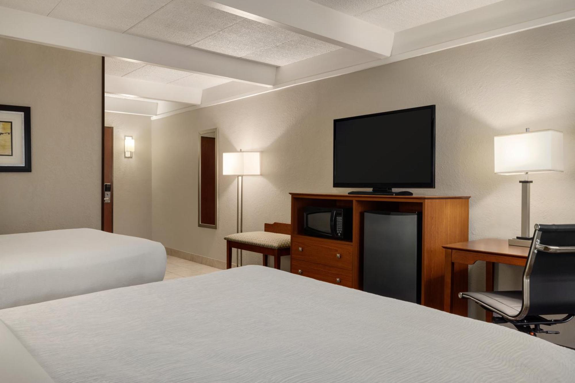 Cascade Americinn By Wyndham Grand Rapids Airport North מראה חיצוני תמונה