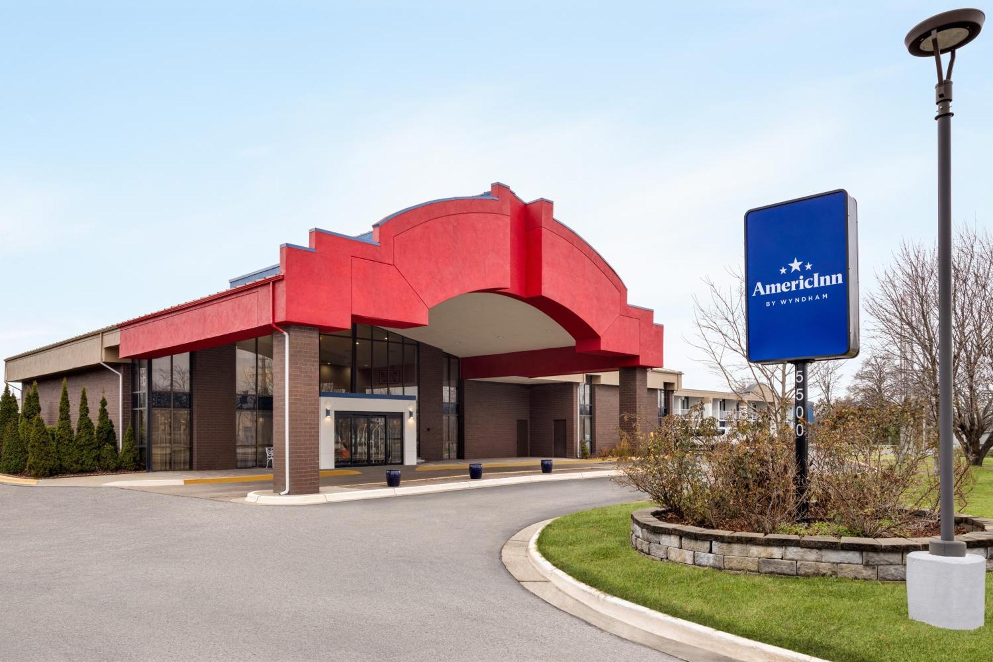 Cascade Americinn By Wyndham Grand Rapids Airport North מראה חיצוני תמונה